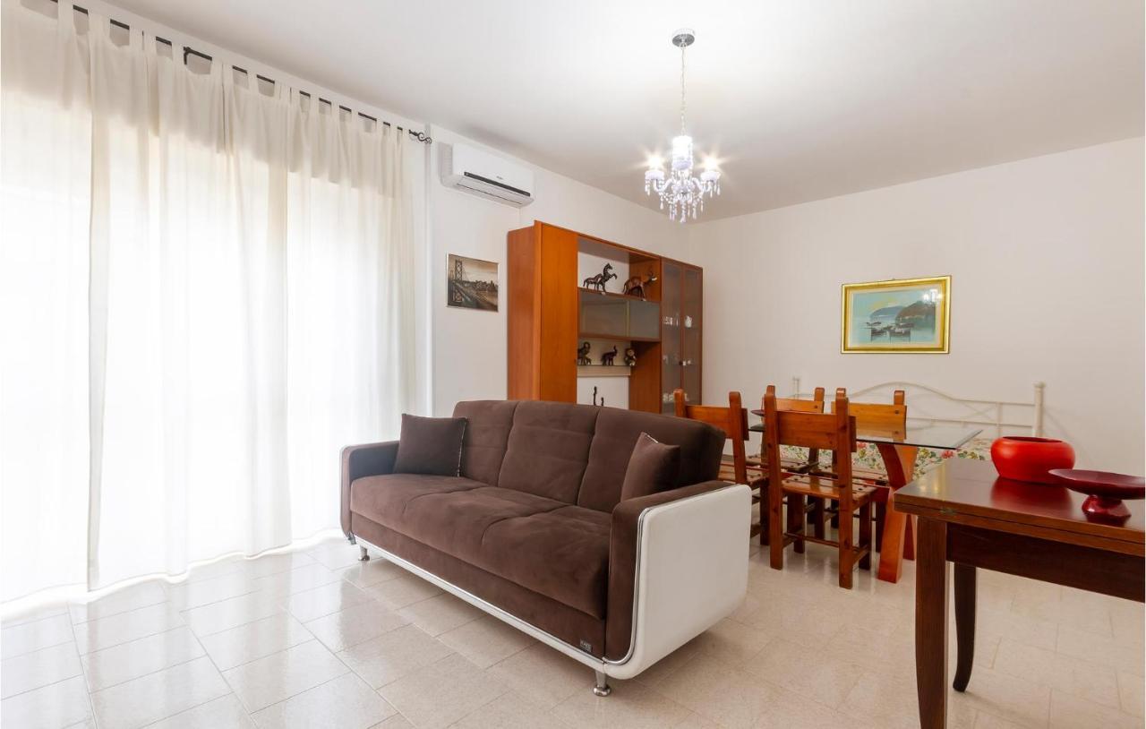 Lovely Apartment In Carovigno With Kitchen Eksteriør bilde