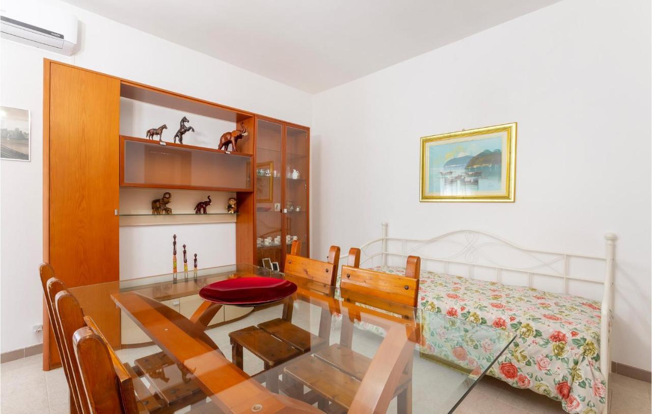 Lovely Apartment In Carovigno With Kitchen Eksteriør bilde