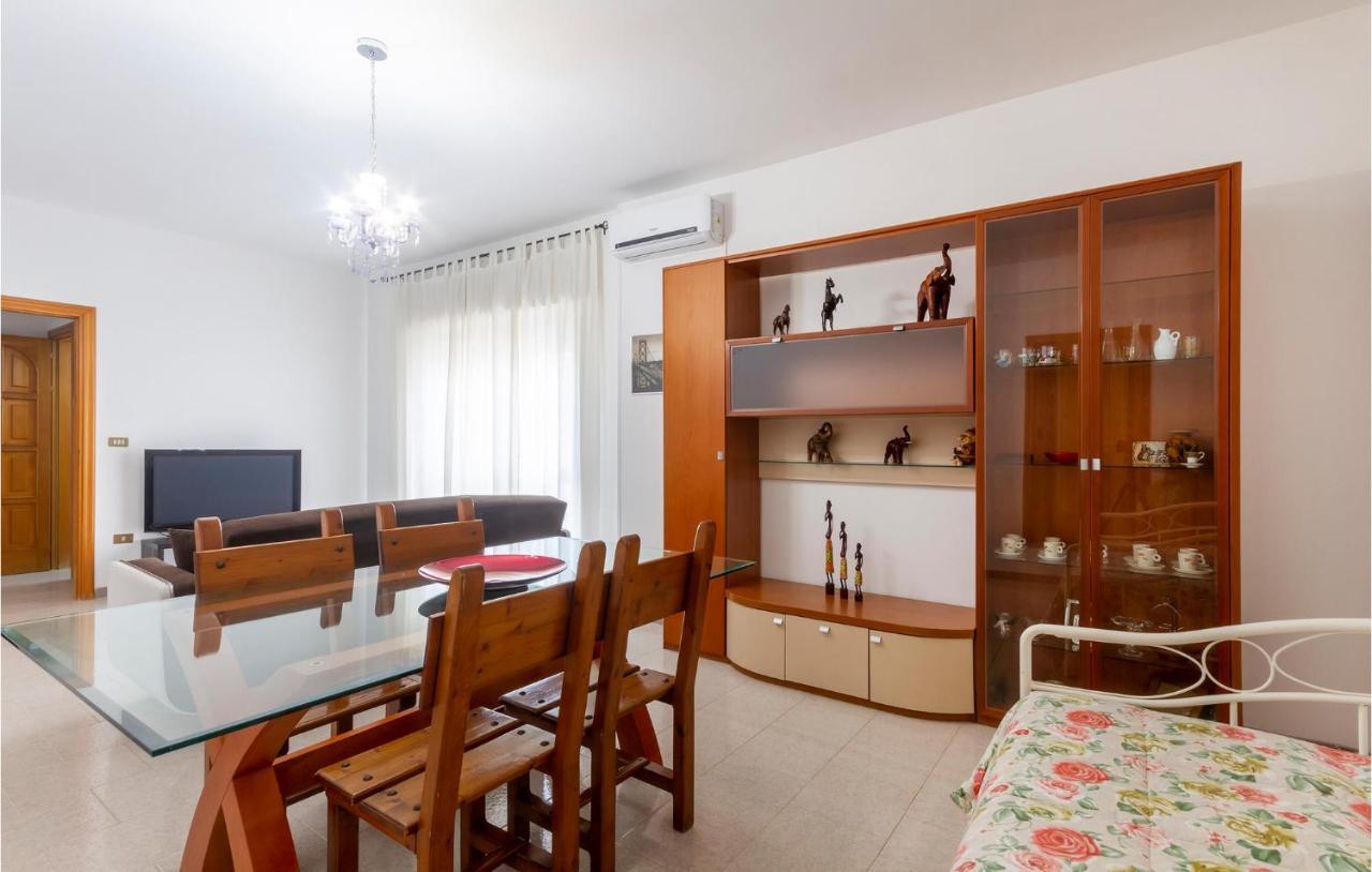 Lovely Apartment In Carovigno With Kitchen Eksteriør bilde