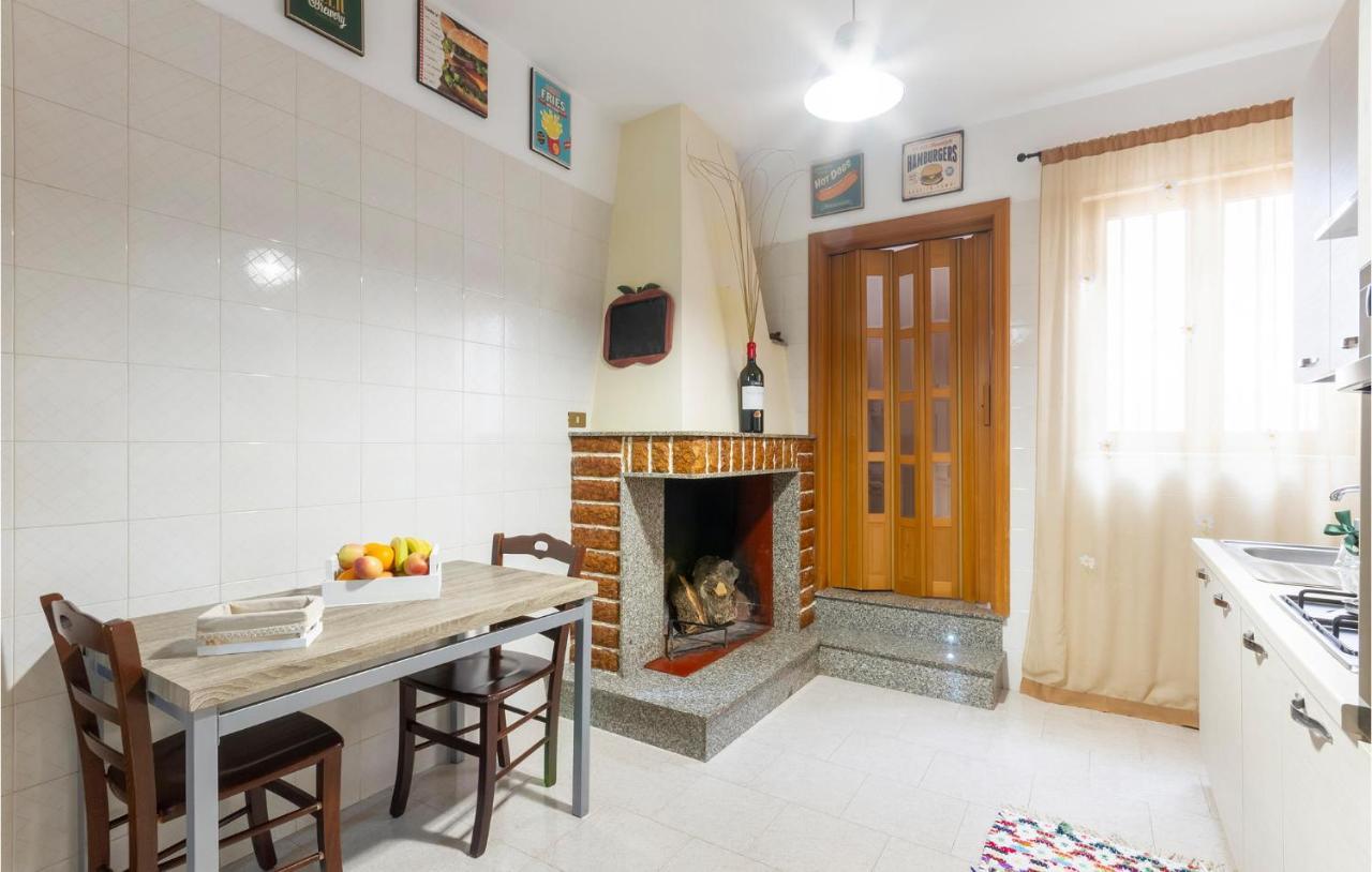 Lovely Apartment In Carovigno With Kitchen Eksteriør bilde